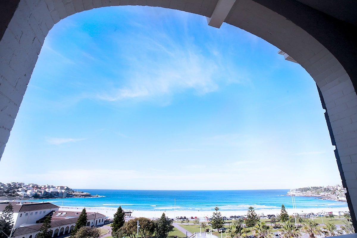 Bondi Beach: Where the Ocean Meets the City